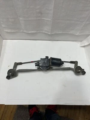 PONTIAC VIBE 2003-2008 Wiper Motor Front   - Image 1 of 4