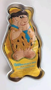 Vintage Wilton Fred Flintstone Cake Pan Mold 1975 - Picture 1 of 5
