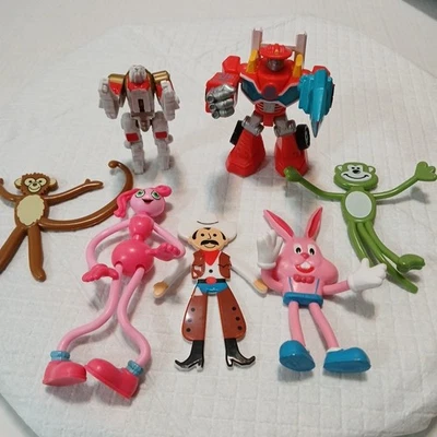 Mixed Lot of 7 Figures Toys Vintage-Modern Transformers, BENDYS, MISCELLANEOUS  - Image 1 of 4