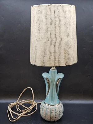 Винтажная современная керамическая настольная лампа середины века 12,5 дюйма MCM ретро декор золотые акценты - Изображение 1 из 4