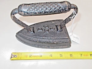 Sad Iron, Antique BXX6 Cast Iron 5 lb. 9 oz. Sad Iron, Display Piece / Door Stop - Picture 1 of 5
