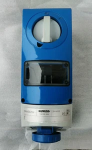 PRESA INTERBLOCCATA CON FONDO - CON BASE PORTAFUSIBILI 2P+T 16A 6H IP66 GW66954 - Foto 1 di 3