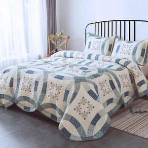 Trapunta Luna set 3 pezzi. Tessuti di cotone. Patchwork e ricami fatti a mano. R... - Foto 1 di 8