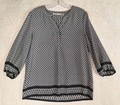 Violet & Claire Womens M Top Black White Scallop Print 3/4 Sleeve Flowy Business - Image 1 of 4