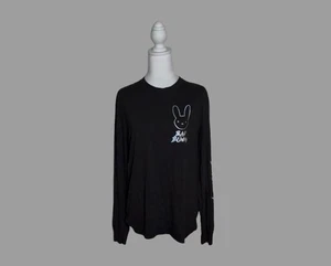 Camiseta Bad Bunny Manga Larga Logo Holográfico Negra Mujer Talla M - Imagen 1 de 10
