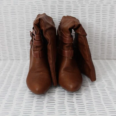 Женские сапоги на молнии до колена Charlotte Russe коричневые размер 8 бывшие в употреблении - Изображение 1 из 4