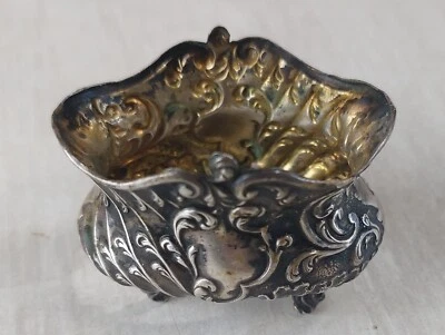 Ancienne salière / saleron, décor rocaille, en argent massif minerve - Photo 1/4