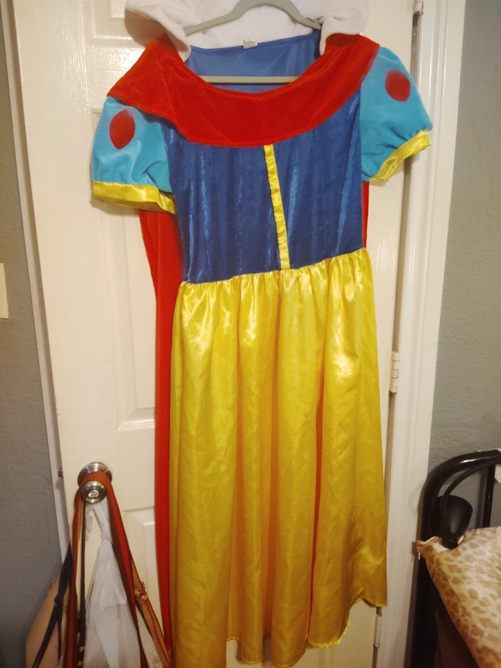 Snow White Costume Womens, Halloween, Princess Dress, Movie, Cosplay - Image 1 of 1