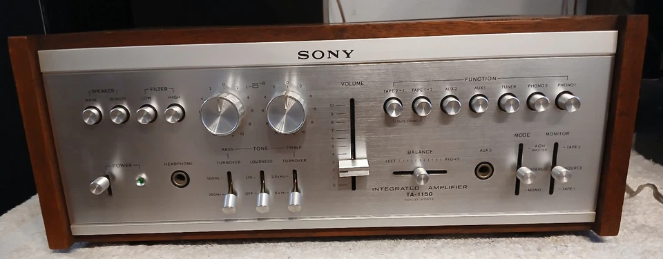 Amplificador estéreo integrado de estado sólido Sony TA-1150 - Funciona ver videos e imágenes Foto 1 de 4