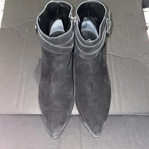 Marc Fisher LTD Leather Black Bootie Western Pointy Suede Zipper Chelsea Sz 8.5 - Picture 1 of 9