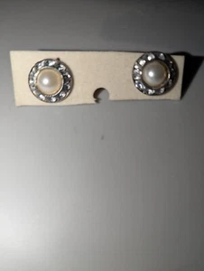 Silver tone And Pearl Button Earrings - Picture 1 of 2