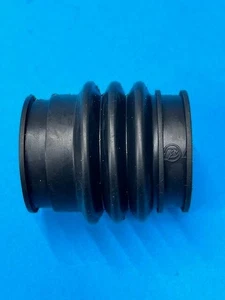 Beta Rev 3 Vergaser zu Airbox Schlauch Gummi schwarz - Bild 1 von 1