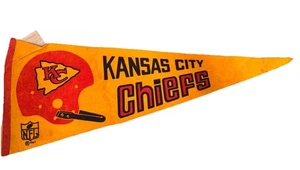 Kansas City Chiefs VTG 1967 NFL Felt Banner Pennant w/Single Bar Helmet 30"x 12" - Picture 1 of 15