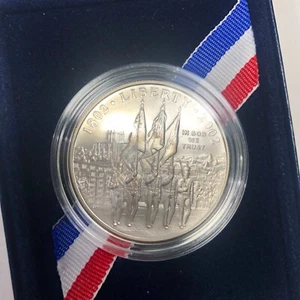 2002-W U.S. Military Academy Bicentennial Commemorative Proof Silver Dollar Coin - Picture 1 of 3