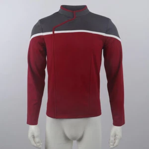 Extraño Nuevo Mundo Cubiertas Inferiores Bandera Boimler Uniforme Rojo Flota Estelar Camisas Insignia - Imagen 1 de 13