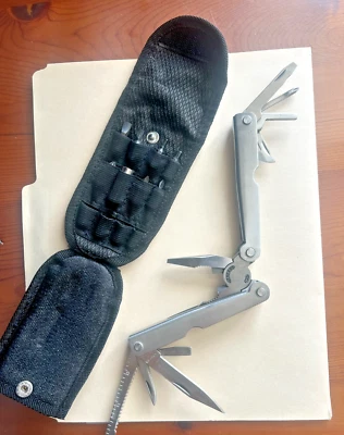 ALL METAL MULTI TOOL **FREE SHIP**POCKET KNIFE/PLIERS STAINLESS 2CR w/case! - Image 1 of 4