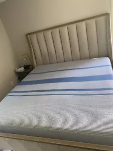 Mattress - Picture 1 of 4