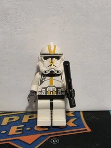 LEGO Star Wars Episode 3 Clone Trooper Yellow Markings Mini Figure 7655 - Picture 1 of 5