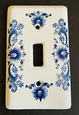 NWOB Porcelain Ceramic Delft Style Light Switch Plate Cover White Blue Flowers 