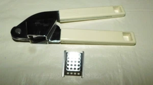 Kamenstein Garlic Kitchen Utensil Stainless Removable Screen Insert - Picture 1 of 7