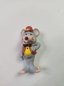 1985 Chuck E Cheese Showbiz Pizza Time Derby Hat PVC Figure - Picture 1 of 4