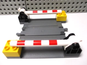 LEGO Duplo Bahnübergang  mit Schranken Neu dunkel Grau Eisenbahn Schienen - Bild 1 von 1