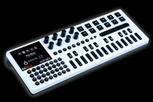 Isla Instruments Kordbot, chord finder, midi controller, white - Bild 1 von 1