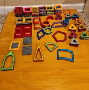 Lote suelto de 150 azulejos magnéticos de construcción Magformers originales - Imagen 1 de 5