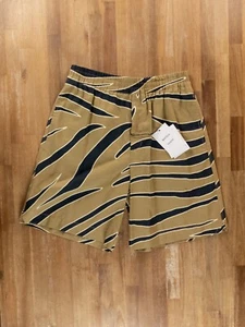 (SIN IMPUESTO ADUANERO) BOTTEGA VENETA Pantalón Corto Beige Estampado Animal Algodón Lino Mediano - Imagen 1 de 11