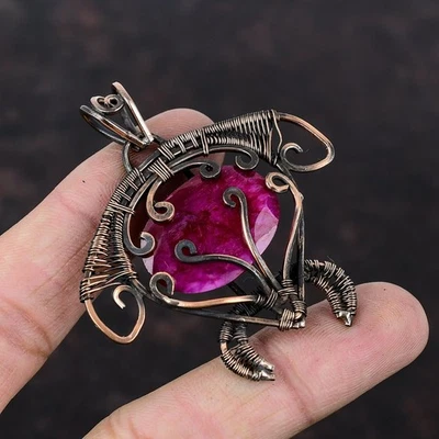 Colgante Ovalado Cachemira Rubí Piedra Alambre Envuelto Tortuga Hecho a Mano Joyería Cobre Foto 1 de 4