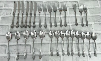 Stanley Roberts Rogers Co. Cubiertos de acero inoxidable con patrón Alexis de 29 piezas diversas Foto 1 de 4