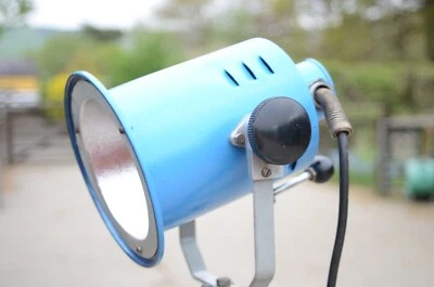 used theatre lighting - Image 1 of 4