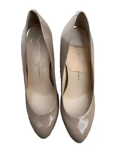 JESSICA SIMPSON Round Toe Nude/beige color patent leather pump Shoes. Sz 5.5B - Picture 1 of 7