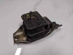 SUBARU LEGACY 2.0 I MK4 LEFT ENGINE MOUNT #39 - Picture 1 of 2
