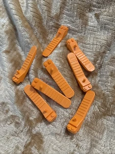 LEGO Brick Separator with Axle Tool Part # 630 : Save Your Teeth - 8 Pieces - Picture 1 of 4