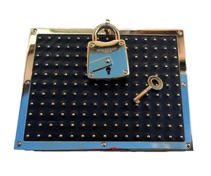 Burberry Prorsum Metall Mini Clutch Tasche mit Schlüssel Leder Nieten Vorhängeschloss - Bild 1 von 7