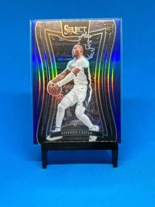 2024-25 Panini Select Stephon Castle Mezzanine Level Blue Prizm #388 RC - Bild 1 von 2
