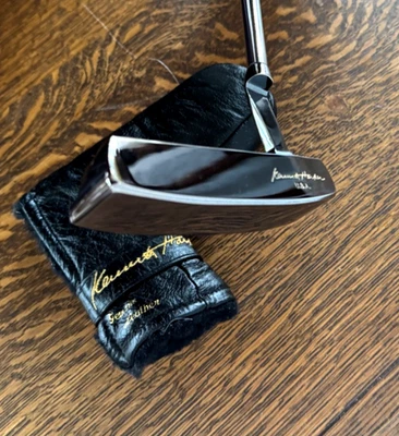 Kenneth Harper EE. UU. (K.W. Murray) Putter trasero azul metalizado/trimelado y HC 35" Foto 1 de 4