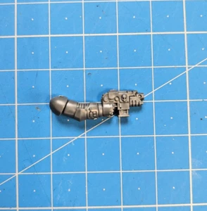 Imperial Fists Upgrades Bits Right Skull Bolt Pistol Primaris IF Crimson CF Bitz - Picture 1 of 2