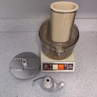 Vintage 70's GE General Electric Food Processor D2FP1-4200 Made In USA  Tested - Image 1 of 4
