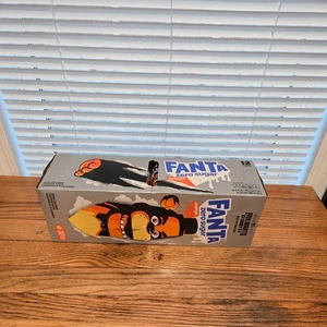 12er PACK! NEU! 2025! Fanta ZERO SUGAR Orange, Halloween Five Nights At Freddy’s - Bild 1 von 1