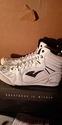 Julio Cesar Chavez Autograph Shoe with JSA Certificate - Image 1 of 3