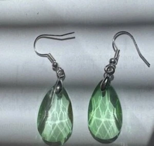 NWOT Light Green Pierced Beveled Earrings - Picture 1 of 1