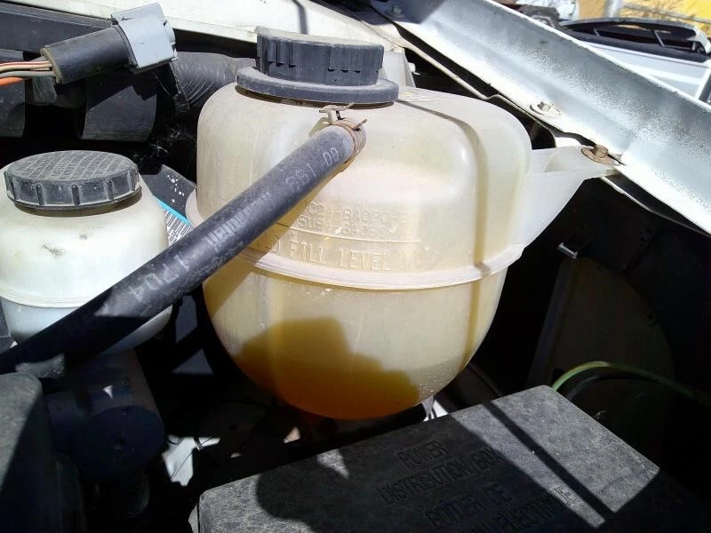 Резервуар охлаждающей жидкости подходит для фургона 97-07 FORD E150 252730 - Изображение 1 из 1