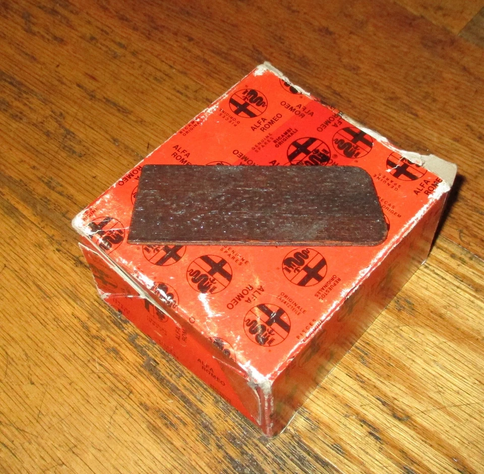 Alfa Romeo Berlina 2000, tablero original sección madera (L) 1972-1976, restauración antigua Foto 1 de 4