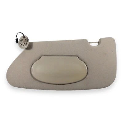 2001 - 2010 年克莱斯勒 PT 巡洋舰司机左侧遮阳板米色发光 — 第 1/4 张图片