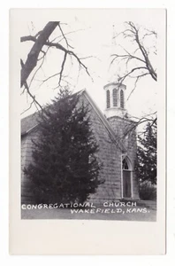c1950 RPPC WAKEFIELD KANSAS CONGREGATIONAL CHURCH BUILDING VINTAGE POSTCARD KS - Picture 1 of 2