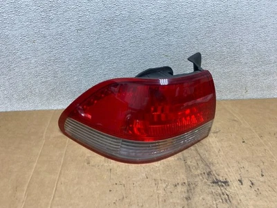 Luz trasera izquierda conductor 4 puertas Honda Accord 2001 a 2002 sedán OEM T2387 DW Foto 1 de 4