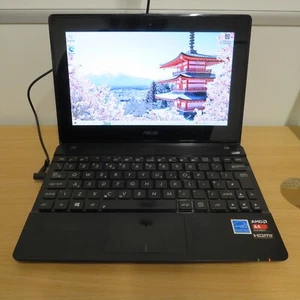 Asus X102B Pantalla Táctil 10.1 pulgadas AMD A4-1200 4GB RAM 120GB SSD Windows 10 Home - Imagen 1 de 10