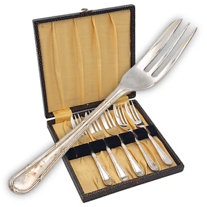 Vintage EPNS Dessert Forks Set of 6 Boxed Silver Plated Pastry Tea Party - Picture 1 of 20